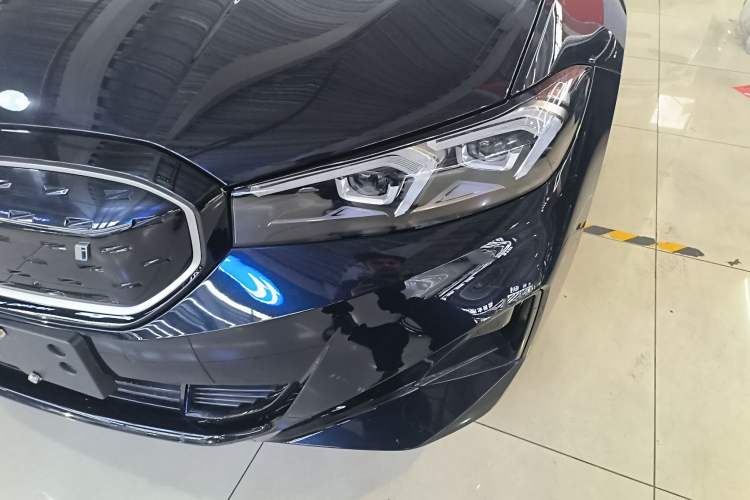 Used BMW i3 2024 eDrive 40 L Midnight Edition Left Front Headlight