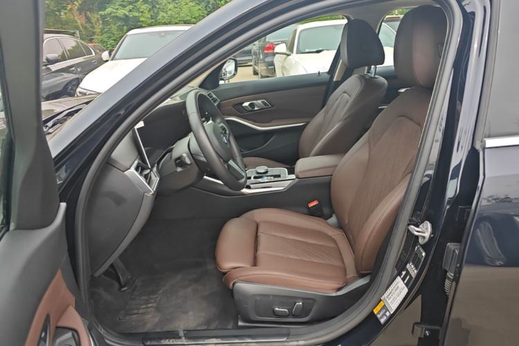 Used BMW i3 2024 eDrive 35 L Left Front Seat