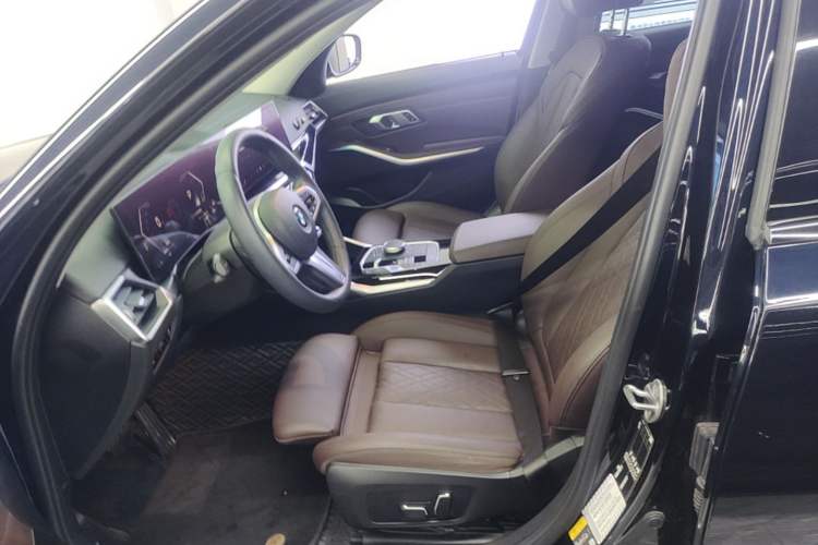 Used BMW i3 2024 eDrive 35 L Left Front Seat