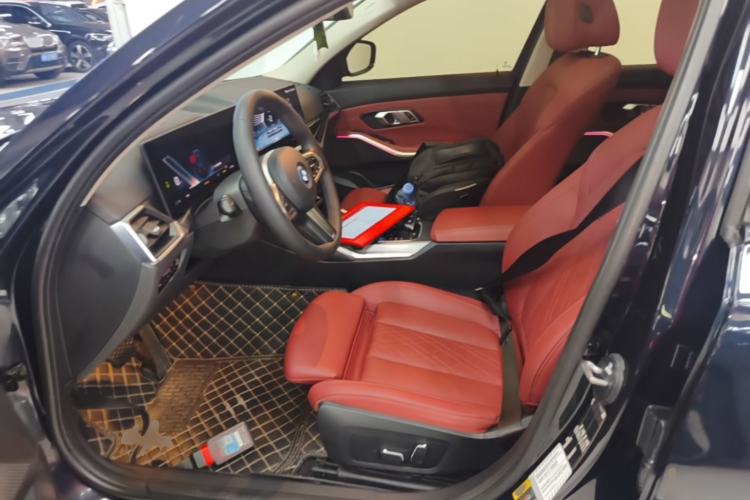 Used BMW i3 2024 eDrive 40 L Midnight Edition Left Front Seat