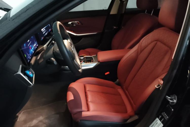 Used BMW i3 2024 eDrive 40 L Midnight Edition Left Front Seat