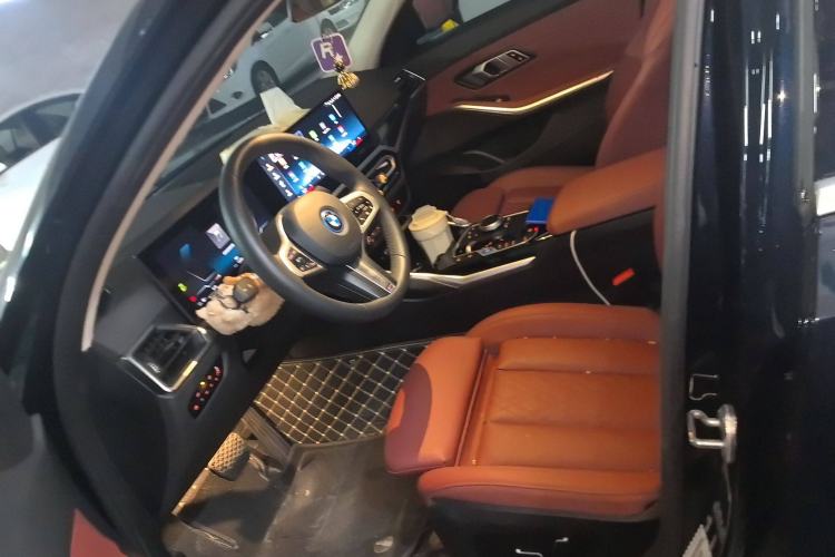 Used BMW i3 2024 eDrive 35 L Left Front Seat