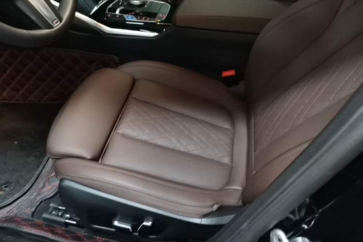 Used BMW i3 2024 eDrive 35 L Left Front Seat