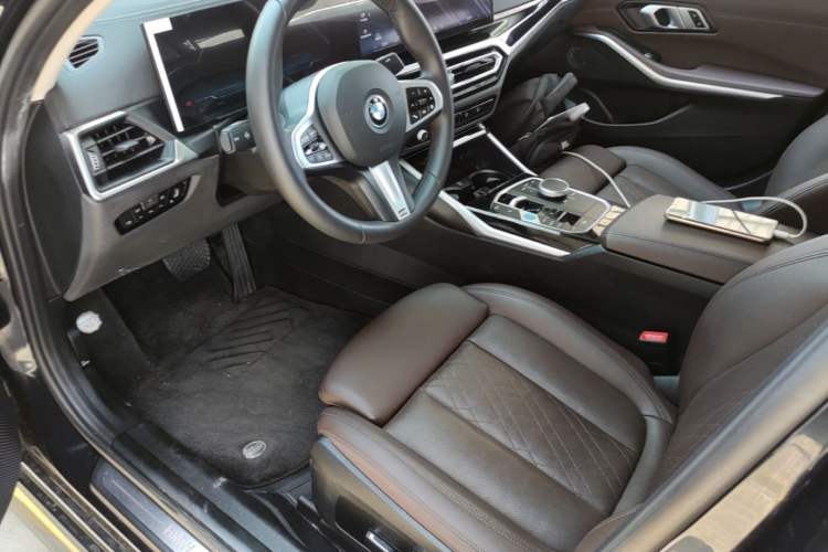 Used BMW i3 2024 eDrive 35 L Left Front Seat