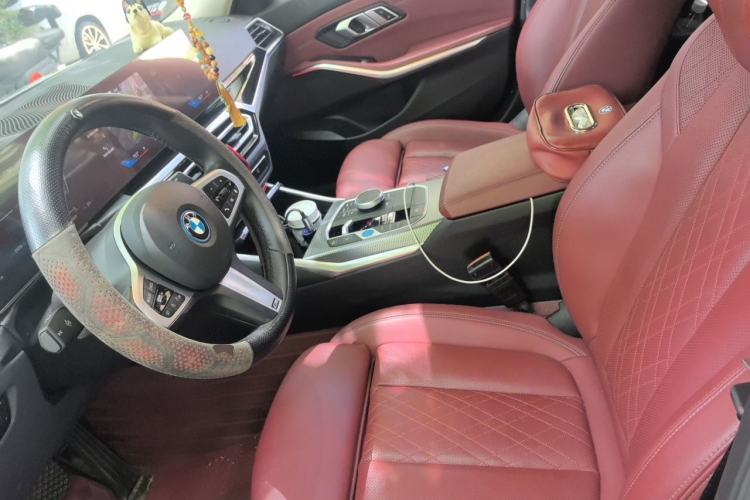 Used BMW i3 2024 eDrive 40 L Midnight Edition Left Front Seat