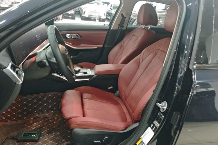 Used BMW i3 2024 eDrive 35 L Left Front Seat