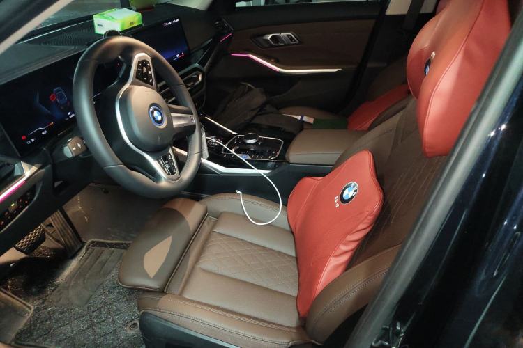 Used BMW i3 2024 eDrive 35 L Left Front Seat