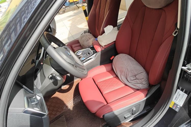 Used BMW i3 2024 eDrive 35 L Left Front Seat