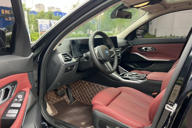 Used BMW i3 2024 eDrive 35 L Left Front Seat