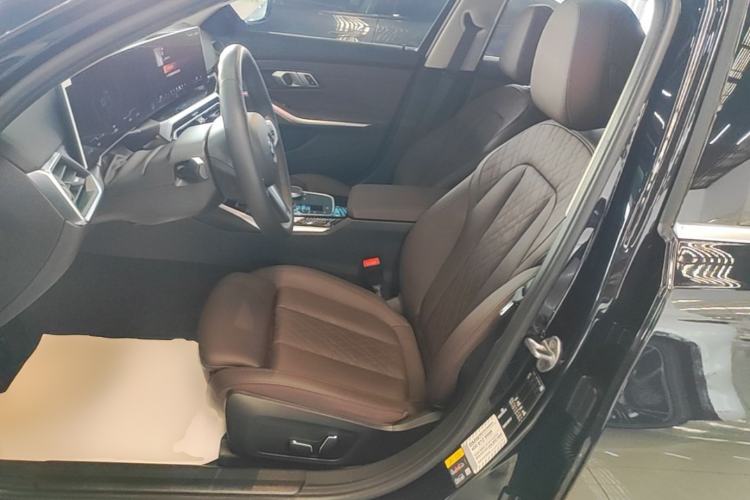 Used BMW i3 2024 eDrive 35 L Left Front Seat