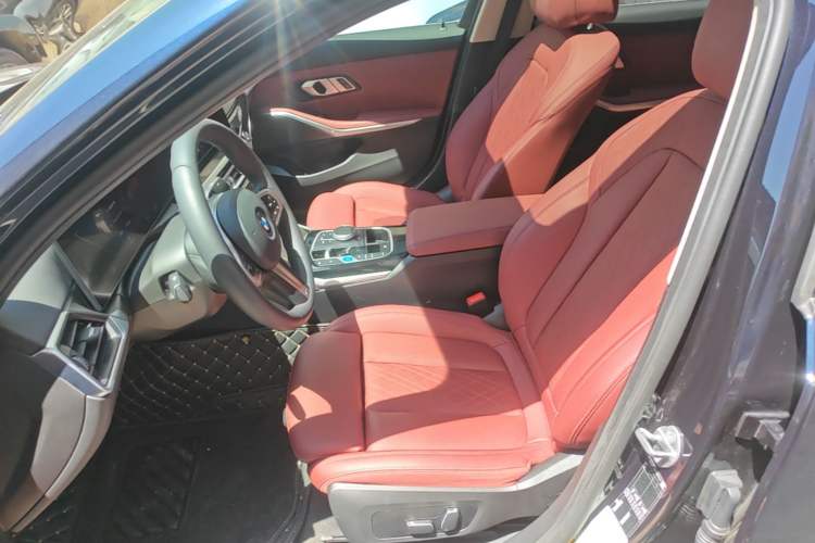 Used BMW i3 2024 eDrive 35 L Left Front Seat