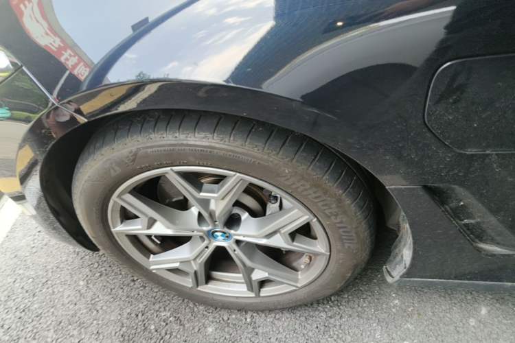 Used BMW i3 2024 eDrive 35 L Left Front Wheel Hub