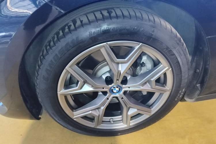 Used BMW i3 2024 eDrive 35 L Left Front Wheel Hub