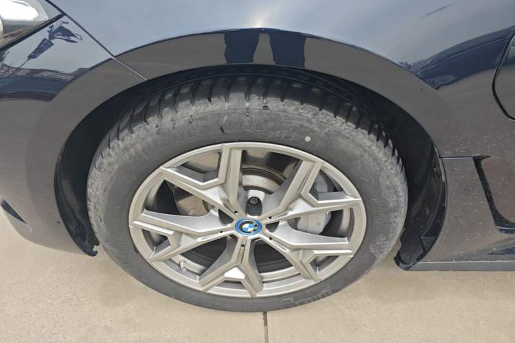 Used BMW i3 2024 eDrive 35 L Left Front Wheel Hub