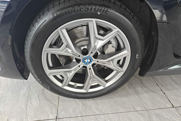 Used BMW i3 2024 eDrive 35 L Left Front Wheel Hub