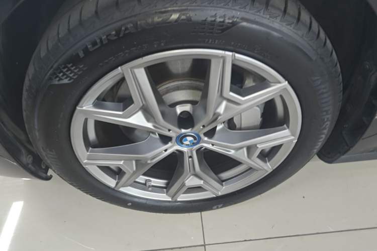 Used BMW i3 2024 eDrive 35 L Left Front Wheel Hub