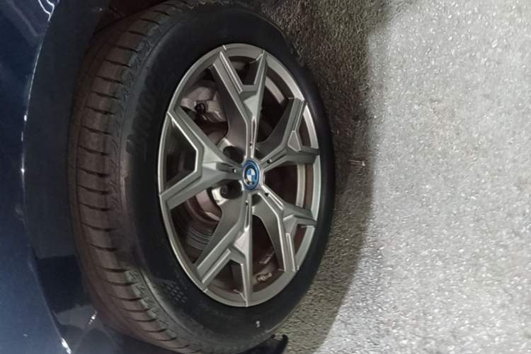 Used BMW i3 2024 eDrive 35 L Left Front Wheel Hub