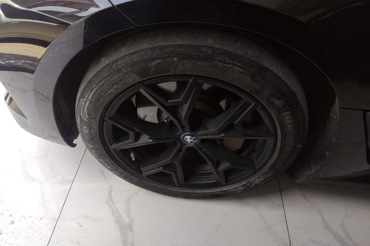 Used BMW i3 2024 eDrive 35 L Left Front Wheel Hub