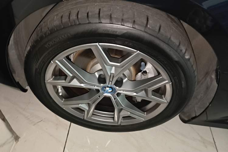 Used BMW i3 2024 eDrive 35 L Left Front Wheel Hub