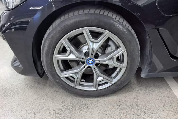Used BMW i3 2024 eDrive 35 L Left Front Wheel Hub