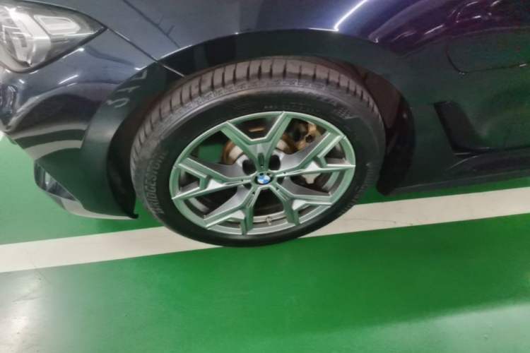 Used BMW i3 2024 eDrive 35 L Left Front Wheel Hub