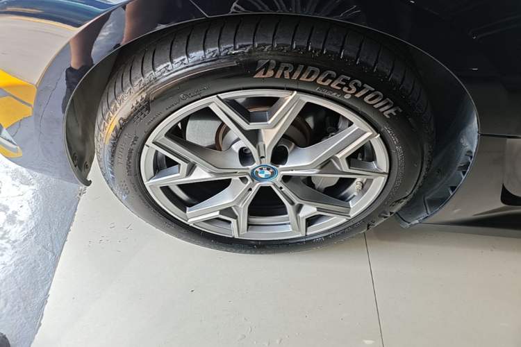 Used BMW i3 2024 eDrive 35 L Left Front Wheel Hub