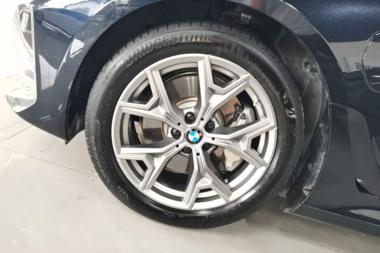 Used BMW i3 2024 eDrive 35 L Left Front Wheel Hub