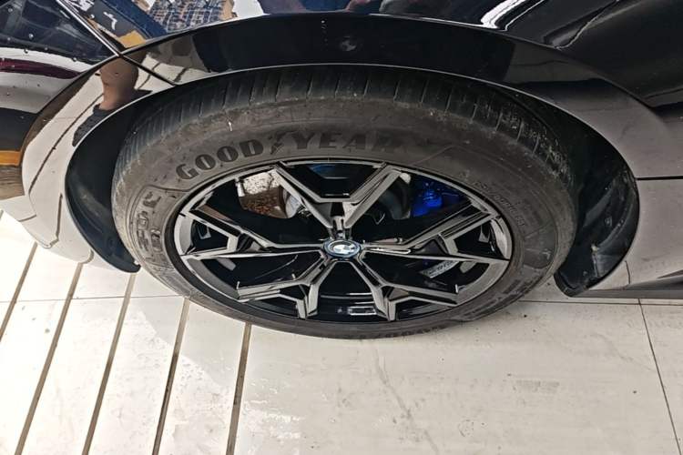 Used BMW i3 2024 eDrive 35 L Left Front Wheel Hub