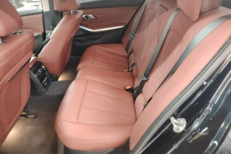 Used BMW i3 2024 eDrive 35 L Left Rear Seat