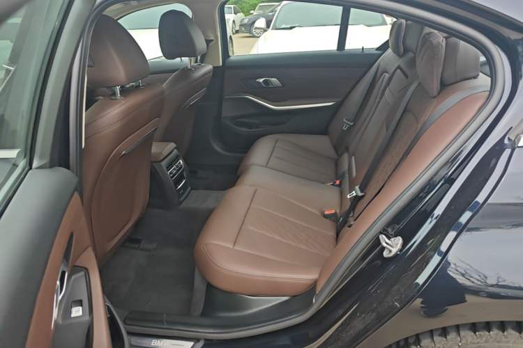 Used BMW i3 2024 eDrive 35 L Left Rear Seat
