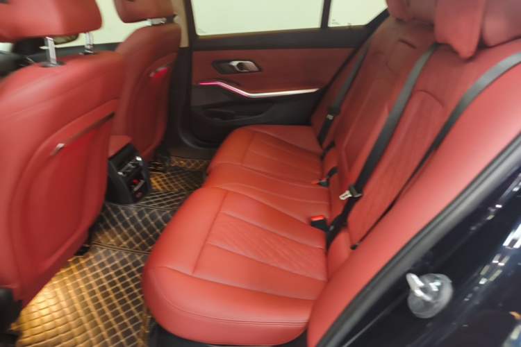 Used BMW i3 2024 eDrive 40 L Midnight Edition Left Rear Seat