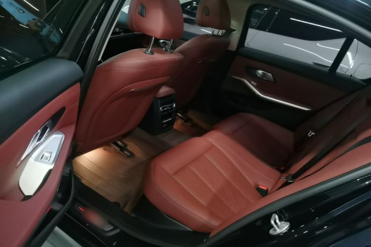 Used BMW i3 2024 eDrive 40 L Midnight Edition Left Rear Seat
