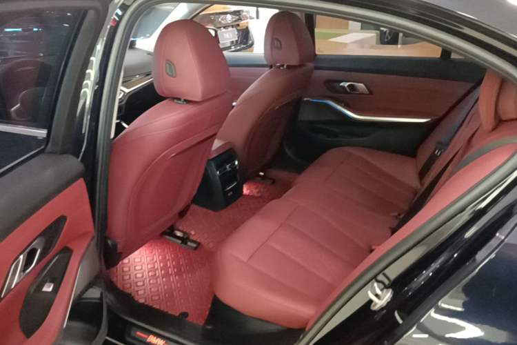 Used BMW i3 2024 eDrive 35 L Left Rear Seat