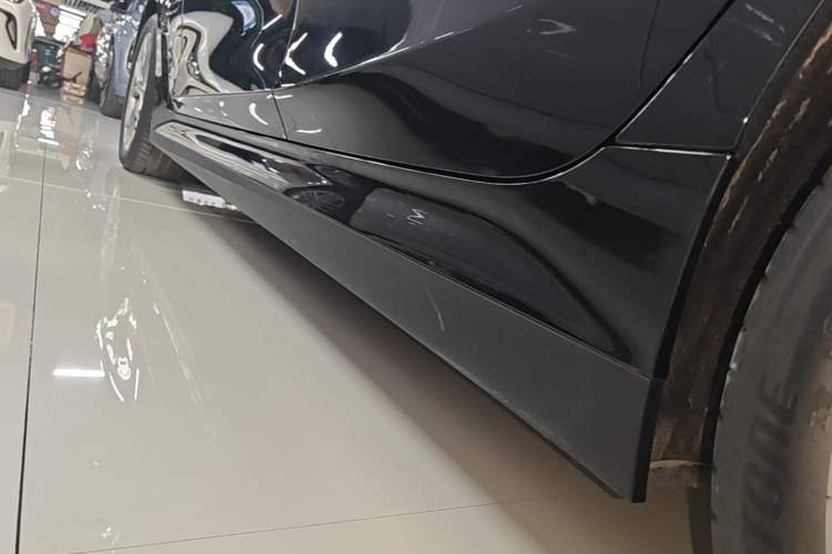 Used BMW i3 2024 eDrive 35 L Left Side Sill