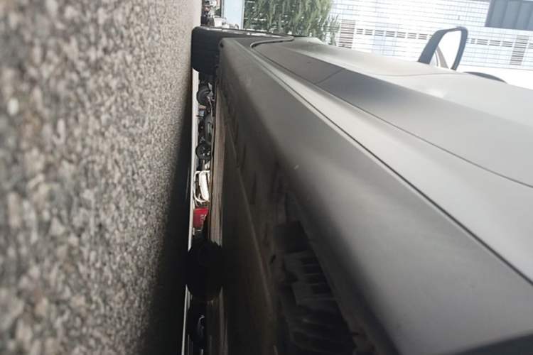 Used BMW i3 2024 eDrive 35 L Left Side Sill