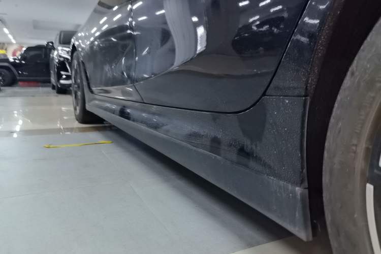 Used BMW i3 2024 eDrive 35 L Left Side Sill