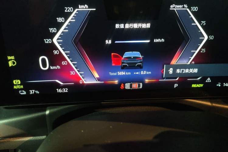 Used BMW i3 2024 eDrive 35 L Odometer Close Up