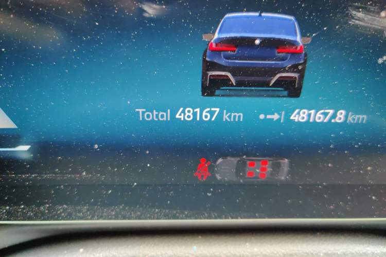Used BMW i3 2024 eDrive 40 L Midnight Edition Odometer Close Up