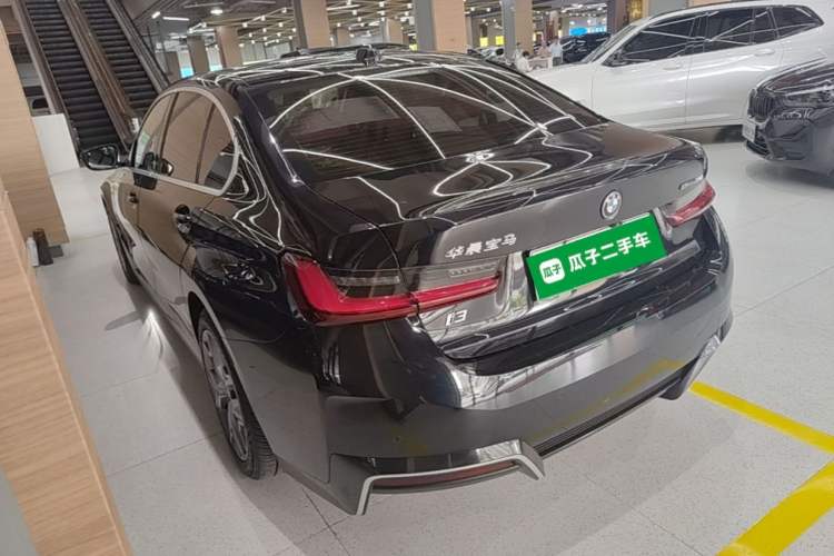 Used BMW i3 2024 eDrive 35 L Rear Left 45 Deg