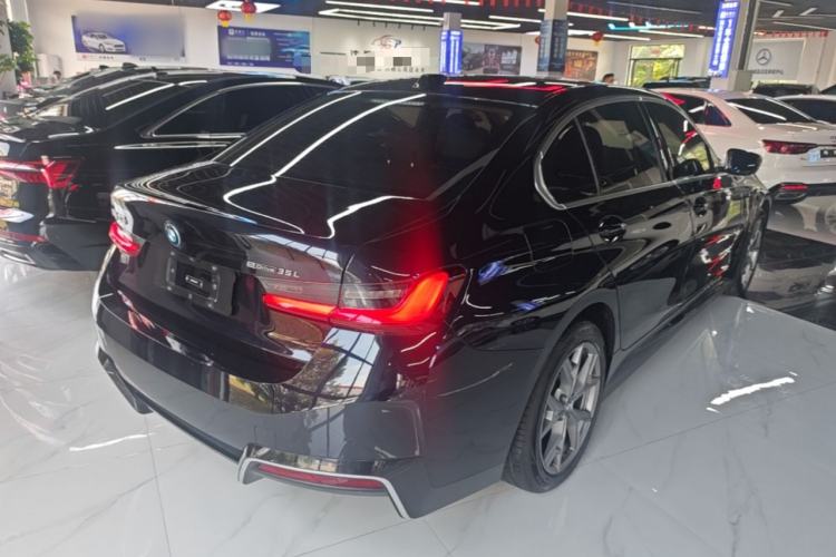 Used BMW i3 2024 eDrive 35 L Rear Right 45 Deg