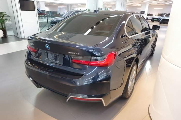 Used BMW i3 2024 eDrive 35 L Rear Right 45 Deg