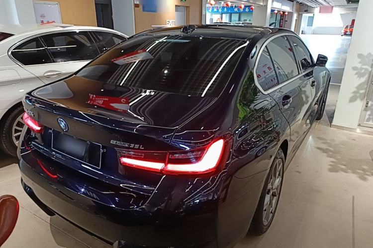 Used BMW i3 2024 eDrive 35 L Rear Right 45 Deg