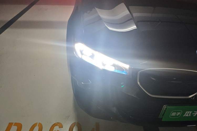 Used BMW i3 2024 eDrive 40 L Midnight Sports Package Right Front Headlight