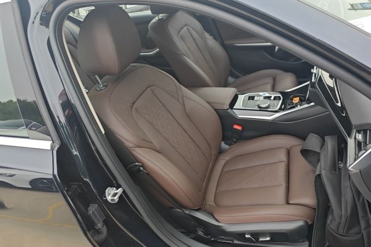 Used BMW i3 2024 eDrive 35 L Right Front Seat