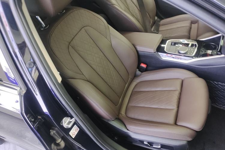Used BMW i3 2024 eDrive 35 L Right Front Seat
