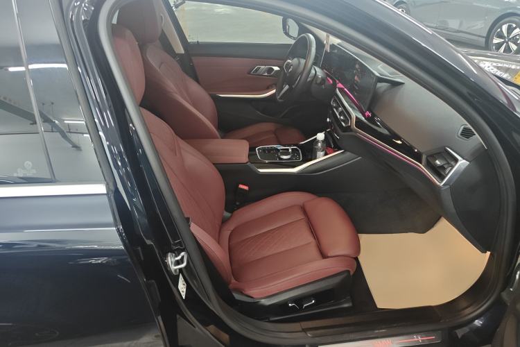 Used BMW i3 2024 eDrive 35 L Right Front Seat