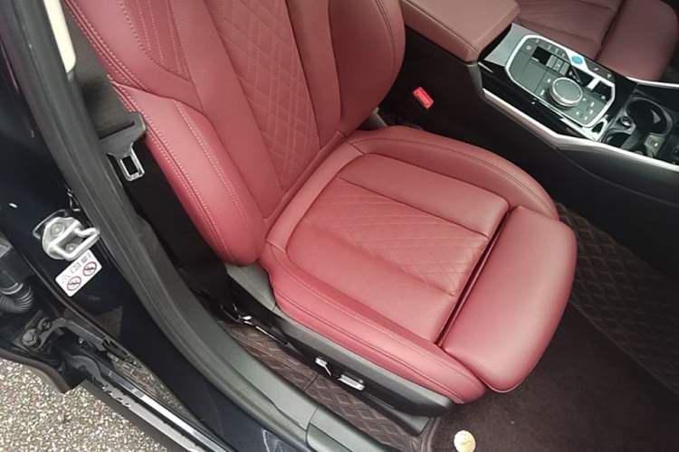 Used BMW i3 2024 eDrive 35 L Right Front Seat