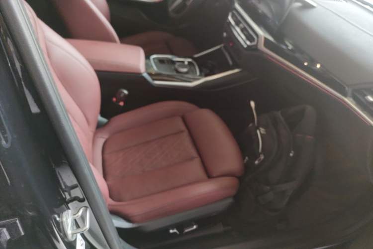 Used BMW i3 2024 eDrive 35 L Right Front Seat