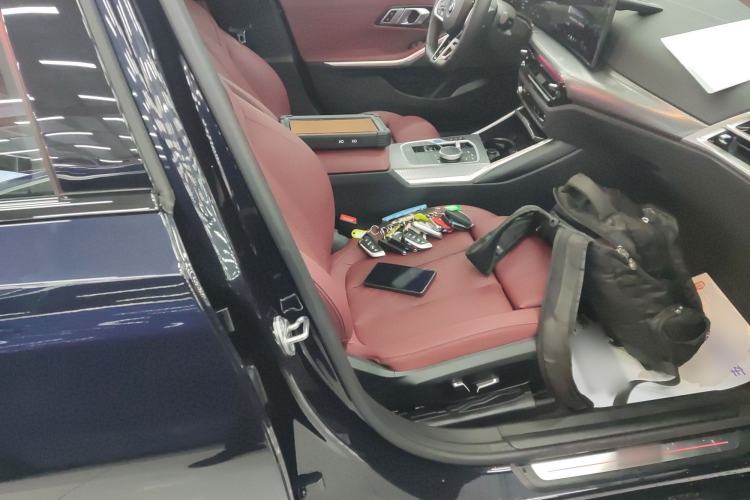 Used BMW i3 2024 eDrive 40 L Midnight Sports Package Right Front Seat