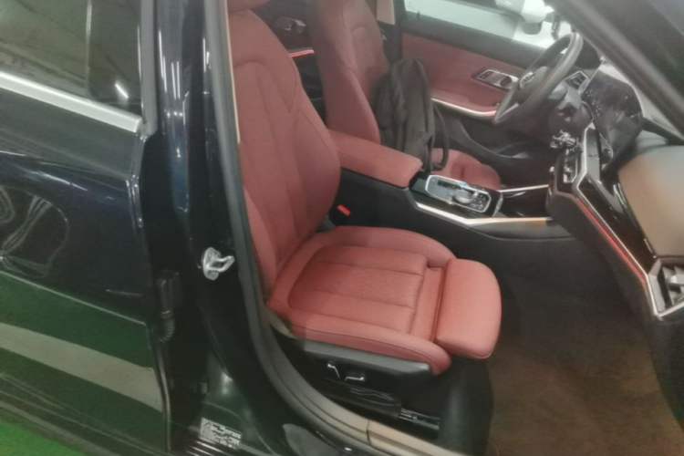 Used BMW i3 2024 eDrive 35 L Right Front Seat